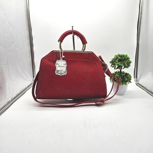 ♡ Alyssa Red Women's Handbag NWOT